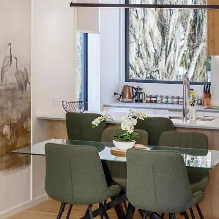 Warm Central City Apartment With 2 Free Carparks Christchurch Exterior photo